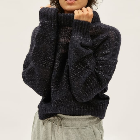 Everlane Sweaters - Everlane Puff Tonal Stripe Sweater